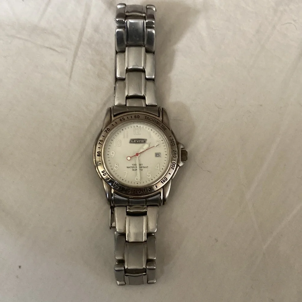 Levi’s mens watch - Picture 2 of 4